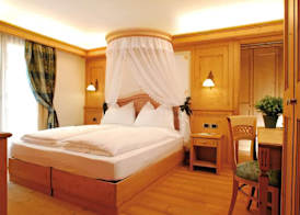 Nivis Hotel 3