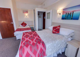 The Sportsview Guest House 5