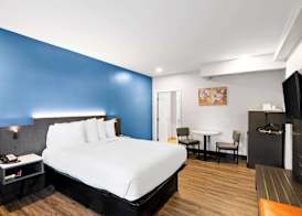 Econo Lodge Bethel - Danbury 5