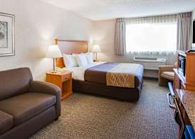 Quality Inn Kirkland 3