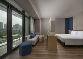 Holiday Inn Express Chongqing Caiyun Lake by IHG 4
