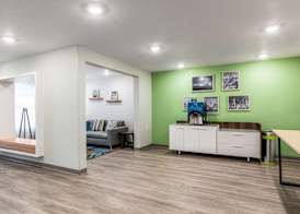 WoodSpring Suites Indianapolis Castleton 4