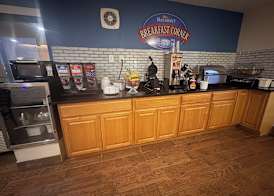 Baymont Inn & Suites Richmond 2