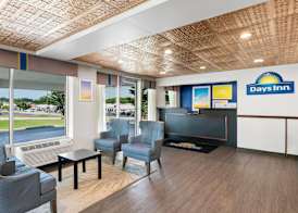 Days Inn by Wyndham Seneca-Clemson 2