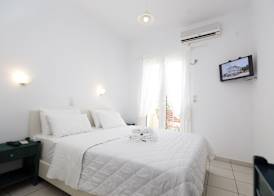 Kontogoni Rooms 2