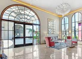 Best Western Plus Newport Mesa Inn 3