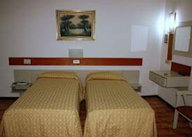 Piccolo Hotel 4