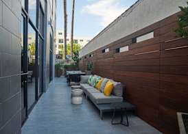 Hampton Inn & Suites Los Angeles/Sherman Oaks 4