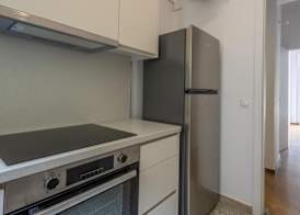 Spacious High-ceiling 2BR by Acropolis Museum 4