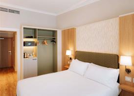 Mövenpick Hotel Bari 2