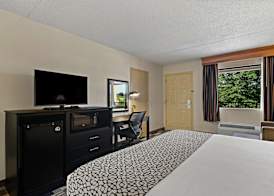 Best Western Windsor Suites 5