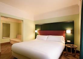 Honest Granada Hotel 3