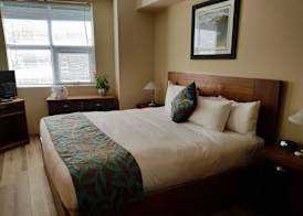 Sunset Resorts Canmore and Spa 5