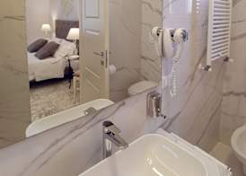 FLOS Guest House 2