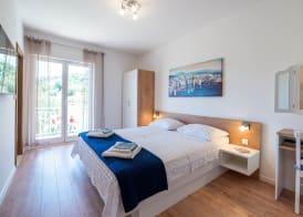 Apartments Njiric 2