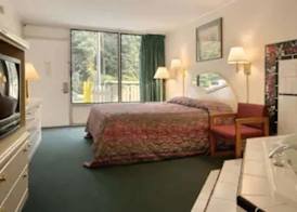 Super 8 by Wyndham Carlisle North 5