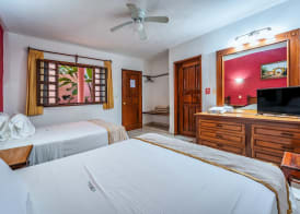 Hotel Santa Lucía 5