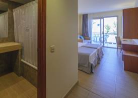 DWO Sirius - Adults Only 3