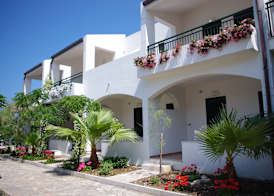 Baia Degli Aranci Suite & Apartments 5