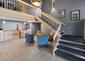 La Quinta Inn by Wyndham Sheboygan 3