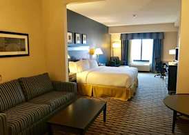 Holiday Inn Express & Suites MORTON PEORIA AREA by IHG 4