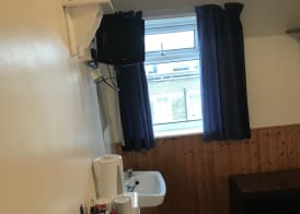 The Merlin Hotel 4