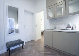 AAA STAY Premium Apartments Old Town 4