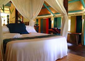 Bon Ton Antique Wooden Villas 4