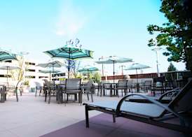 DoubleTree by Hilton Milwaukee Downtown 2