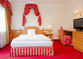 Hotel Jenbacherhof B&B 5
