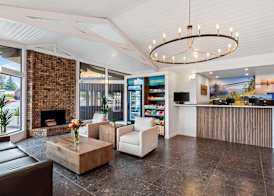 Clarion Pointe Mount Vernon - Burlington 5