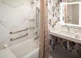 Whitney Peak Hotel Reno, Tapestry Collection by Hilton 4
