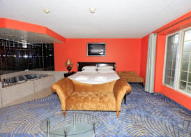 Fullerton Manor Inn 4