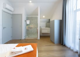 Serra do Pilar Porto Suites 4
