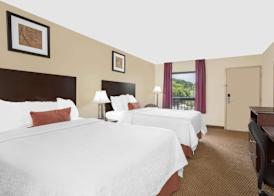 Baymont by Wyndham Greenville 4