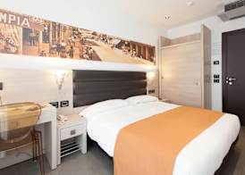 Hotel Adlon 5