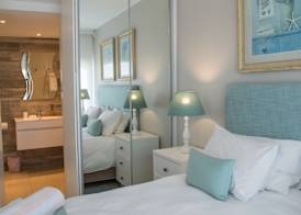 1002 Bermudas - by Stay in Umhlanga 3