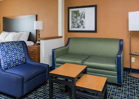 AmericInn by Wyndham Topeka 5