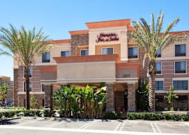 Hampton Inn & Suites Moreno Valley 2