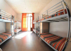 Be Zaragoza Hostel 3