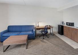 Holiday Inn Express & Suites PROVIDENCE-WOONSOCKET by IHG 5