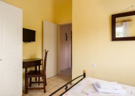 Aloe Seaview Apartments with Private Spa Tub by Konnect 4