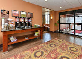 Hampton Inn Muscatine 4