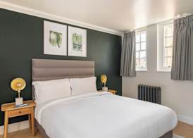 Numa London Chelsea Green 5