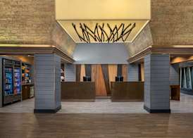 Embassy Suites by Hilton El Paso 4