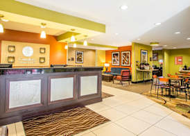 Comfort Inn & Suites Kansas City - Northeast 4
