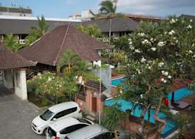 Bakung Beach Resort 2
