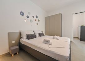 Double L House 5