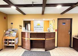 Fairview Inn & Suites Whitewater 4