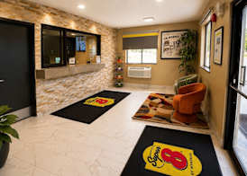 Super 8 by Wyndham Lexington Park/California Area 4